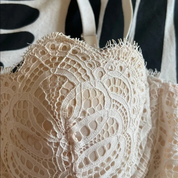 NWOT Victoria’s Secret off-white lace Bustier 34C - Picture 2 of 8